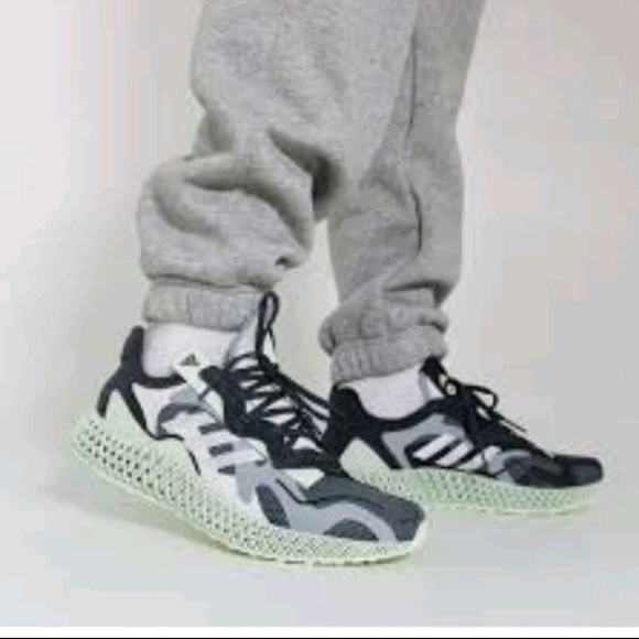 Adidas Mens Consortium Runner V2 4DCollegiate Sneaker In Navy 10 - Picture 1 of 13